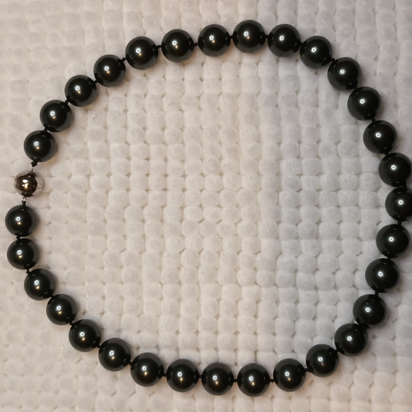 Tahitian Color Shell Pearl Necklace - Picture 3 of 4